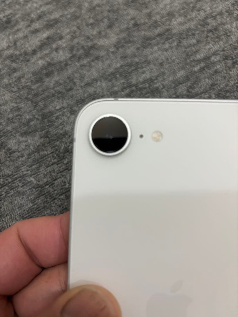 Apple iPhone16e 128GB ホワイト