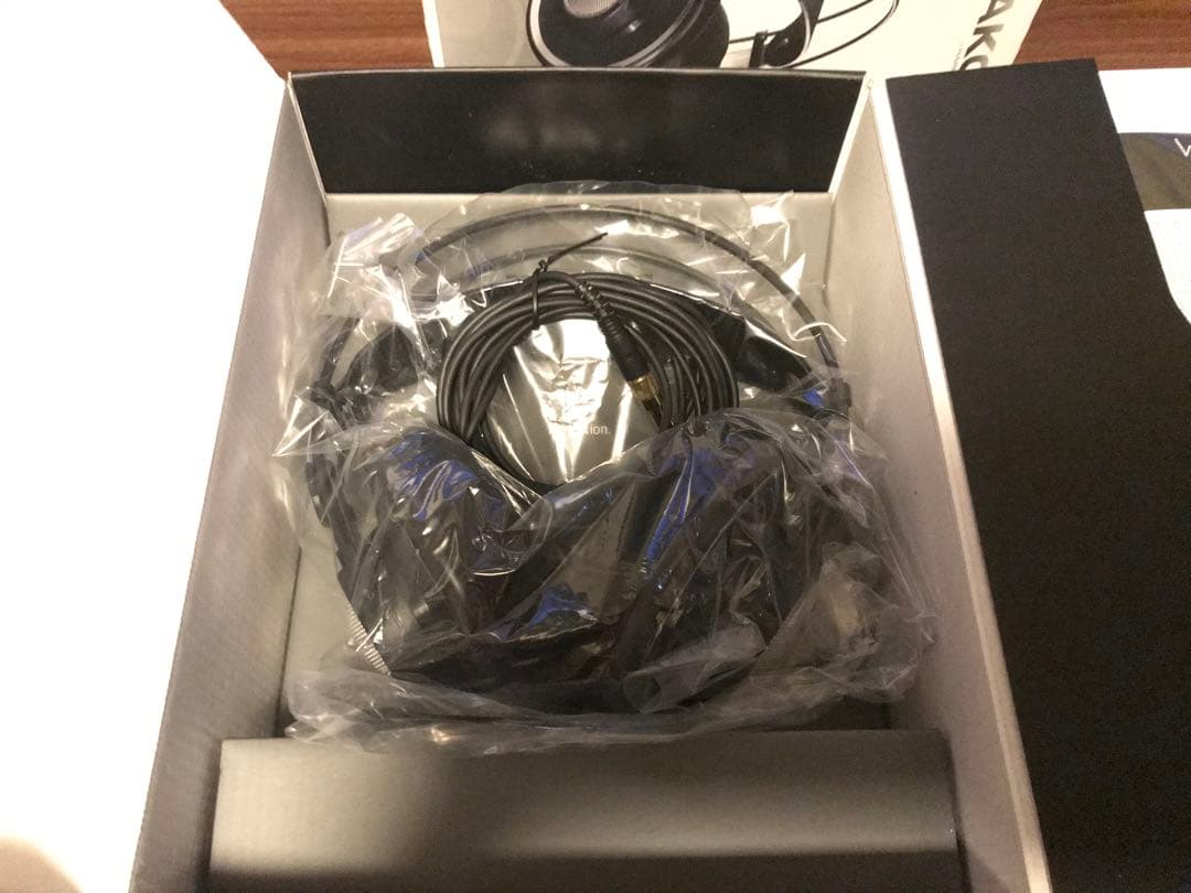 AKG ( アーカーゲー ) / K702 開放型ヘッドホン