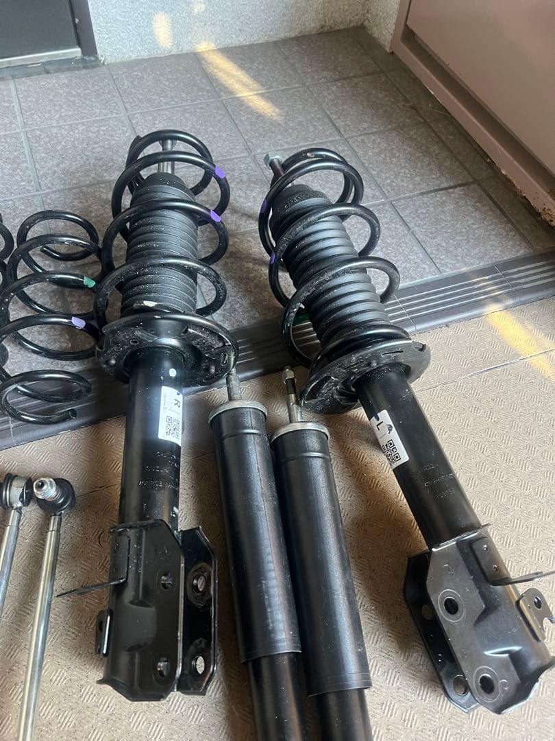 スイフトスポーツzc33sサスペンション