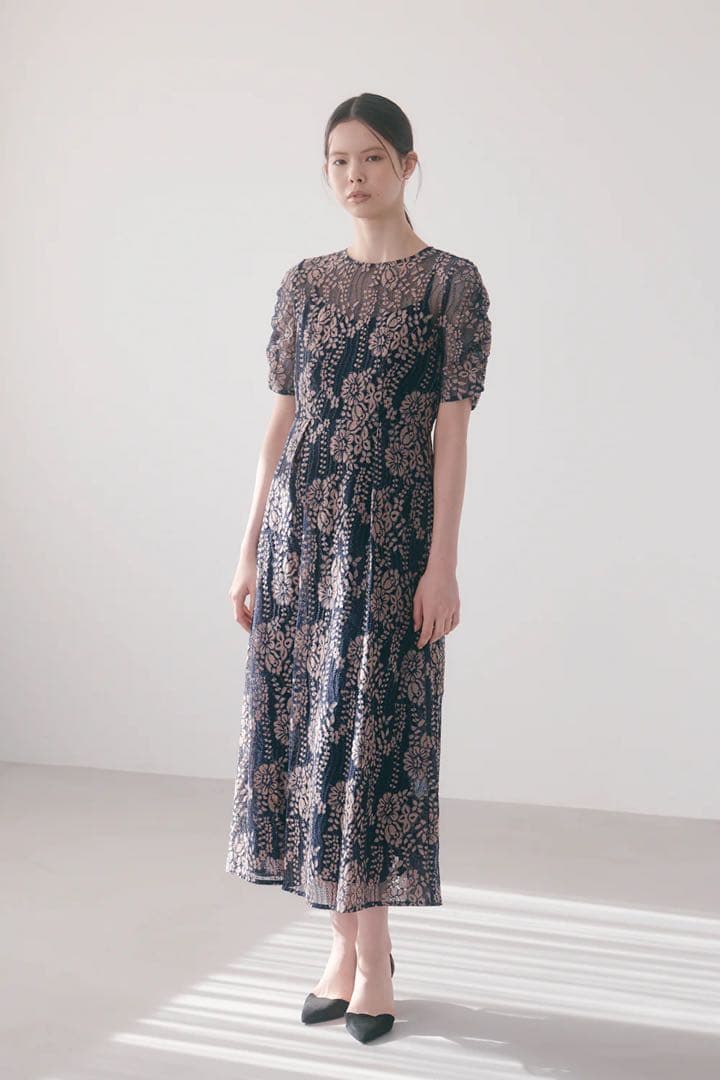 URBAN　RESEARCH　ROSSO kaene　配色レースエプロンドレス