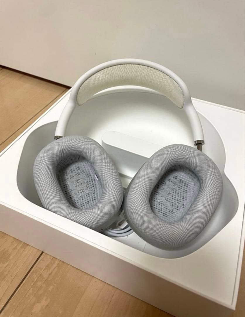 Apple AirPodsMAX シルバー