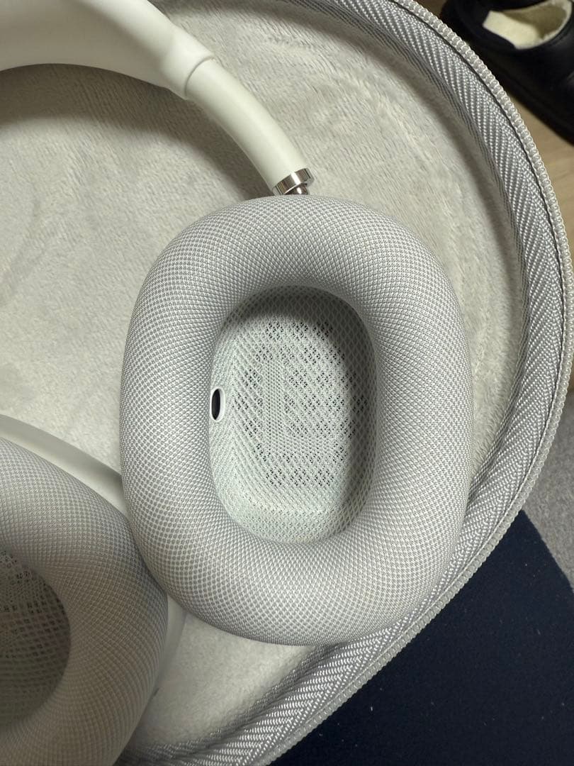 Apple AirPodsMAX シルバー