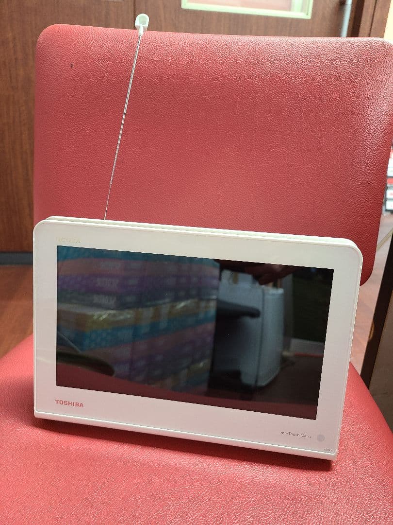 TOSHIBA REGZA 10WP1 ポータブルテレビ 白 生産終了モデル