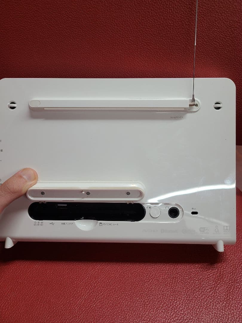 TOSHIBA REGZA 10WP1 ポータブルテレビ 白 生産終了モデル