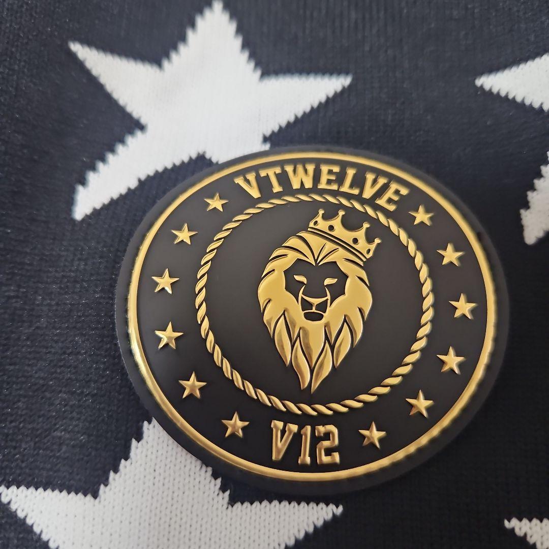 V12 防風裏地付 黒 星刺繍 セーター 2