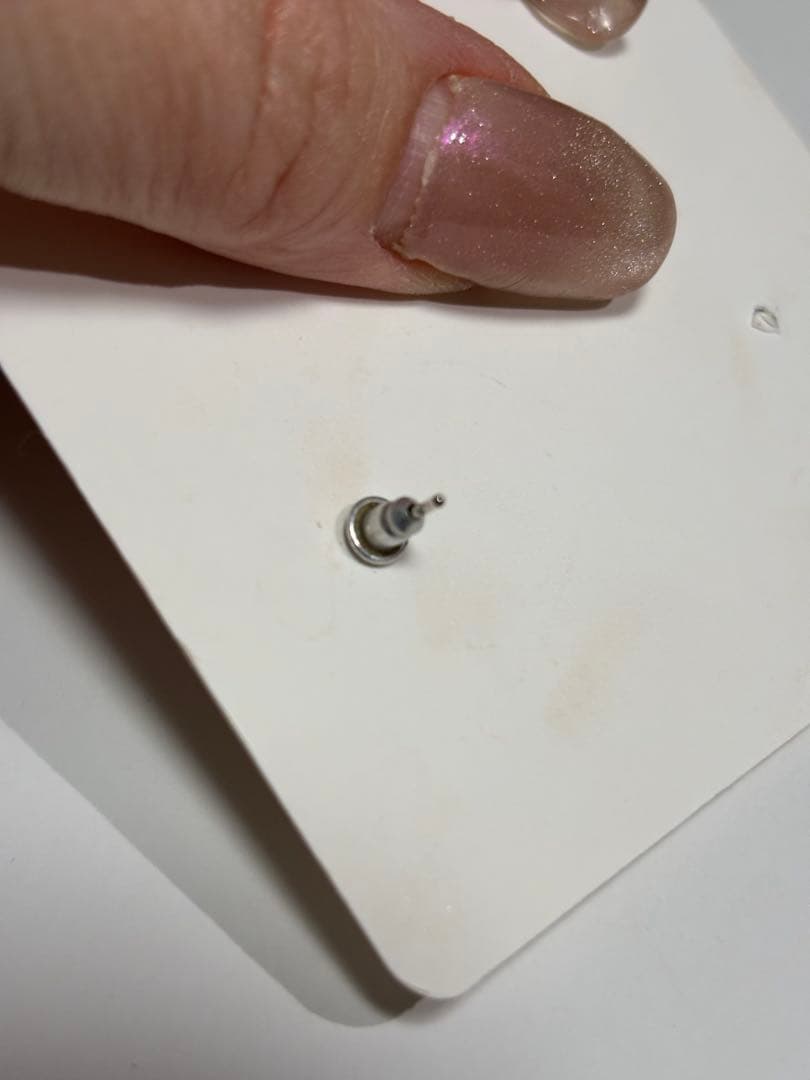 CHANEL ロゴデザイン ストーン付きピアス