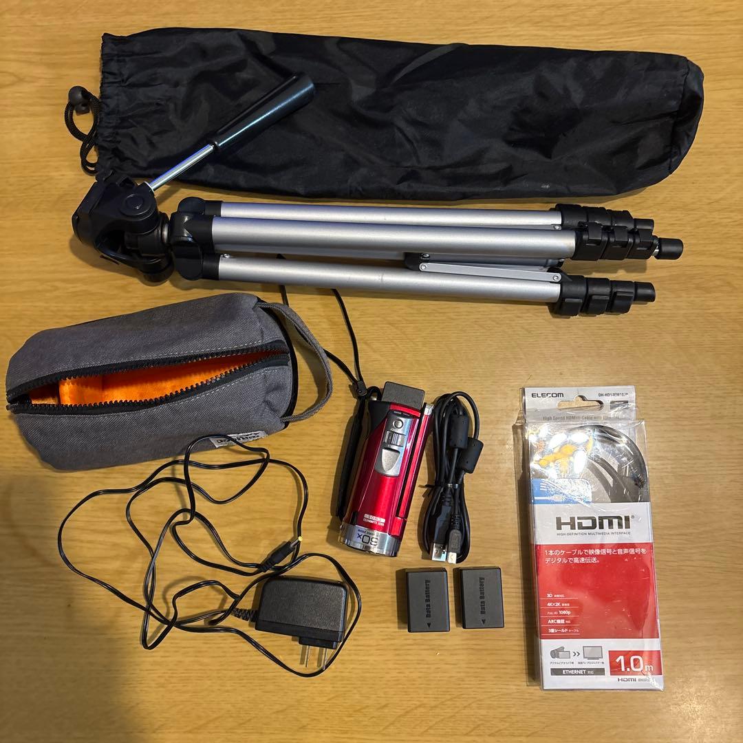 【動作品】JVC ビデオカメラ 赤色 三脚 HDMIケーブル付き