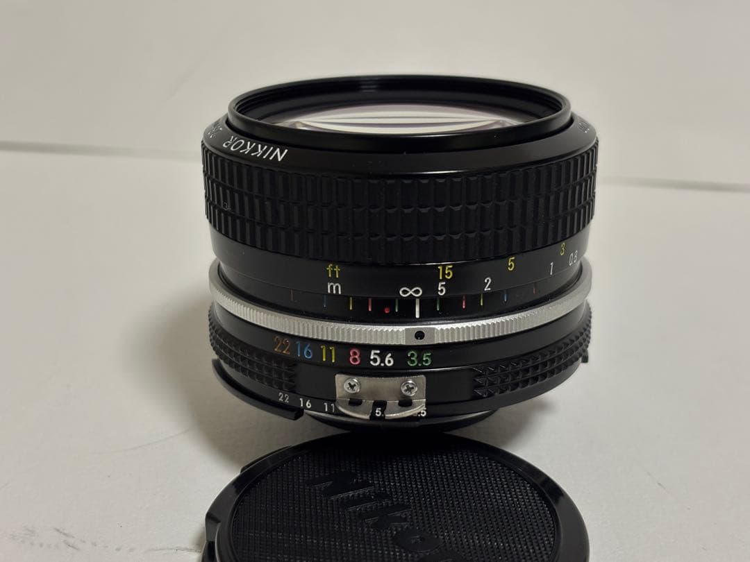 フィルム一眼レフ Nikon FE シルバー 28mmレンズ付き