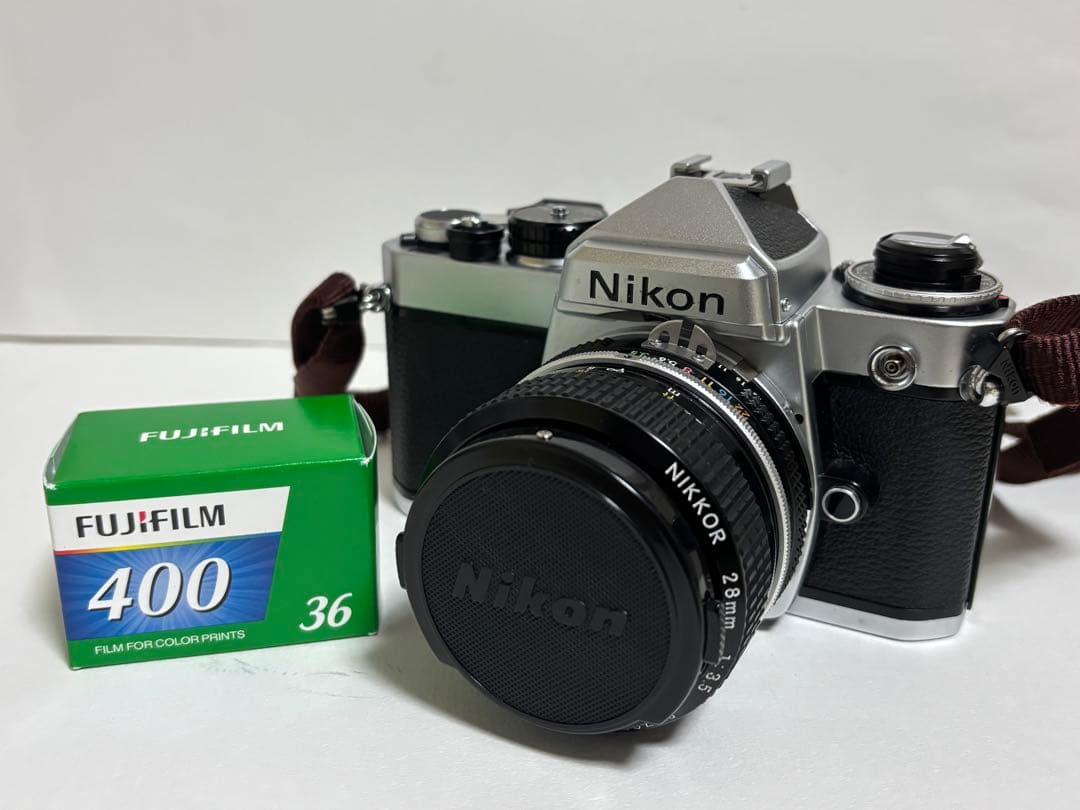 フィルム一眼レフ Nikon FE シルバー 28mmレンズ付き
