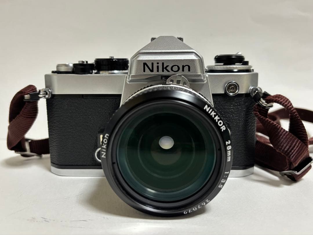 フィルム一眼レフ Nikon FE シルバー 28mmレンズ付き