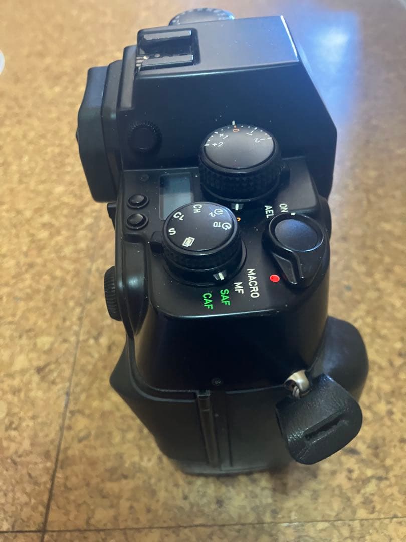 ナオミ様　【貴重な後期型・極美品・返品保証】コンタックスAX CONTAX AX