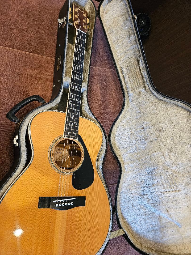 YAMAHA FG-302C アコースティックギター ハードケース付き