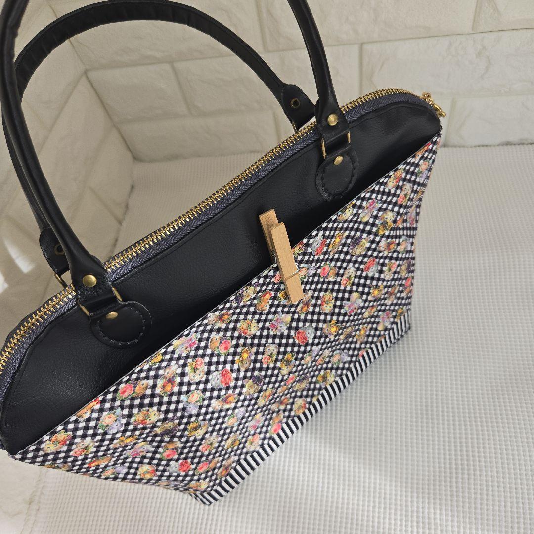 ジョリーフルール　エピファニー　合皮丸型バッグ