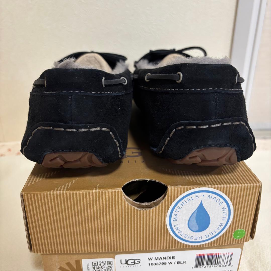 新品 UGG アグ ムートン モカシン マンディ ブラック 25