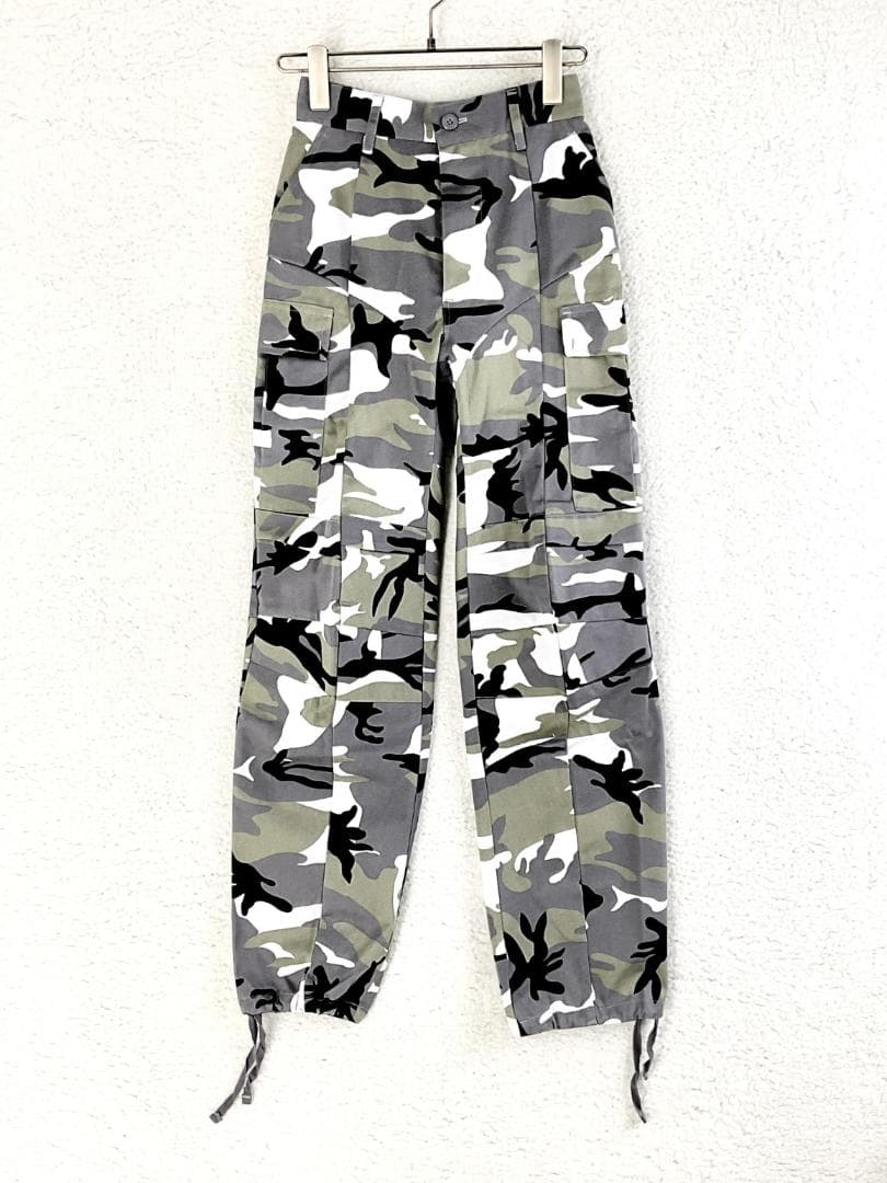 【新品】VETEMENTS ベトモン カモフラカーゴパンツ 定価146,300円