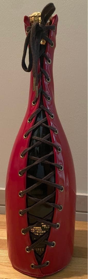 パイパーエドシック×ゴルチェ 保冷コルセットカバー