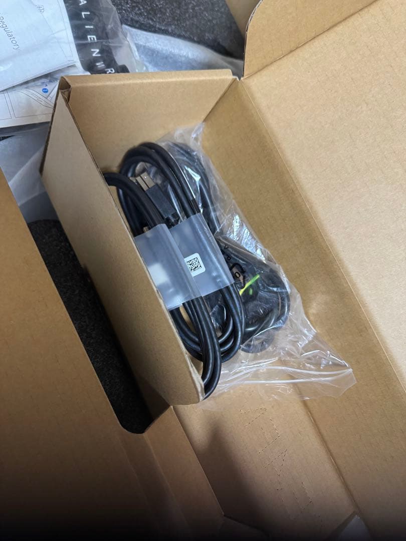 ALIENWARE AW3420DW 34インチ湾曲型モニター