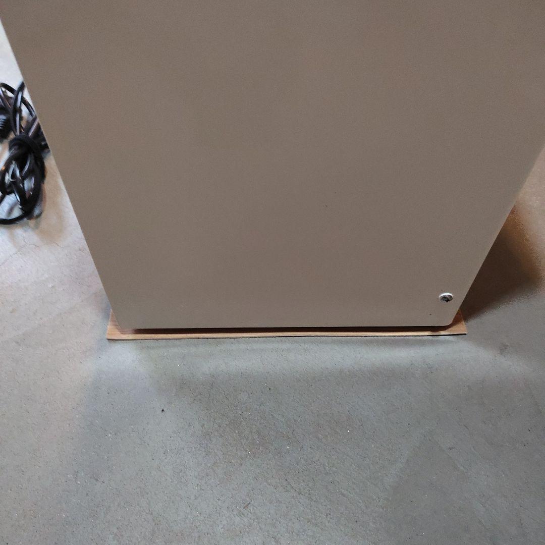 コンパクト　冷凍庫　サンデン　ホワイト