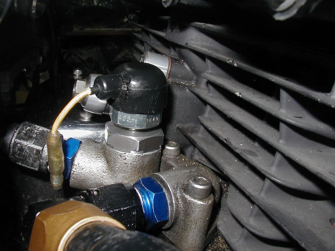 M*a様 Z1RZ2Z750FX■対策オイルプレッシャースイッチ+製作品ベース■