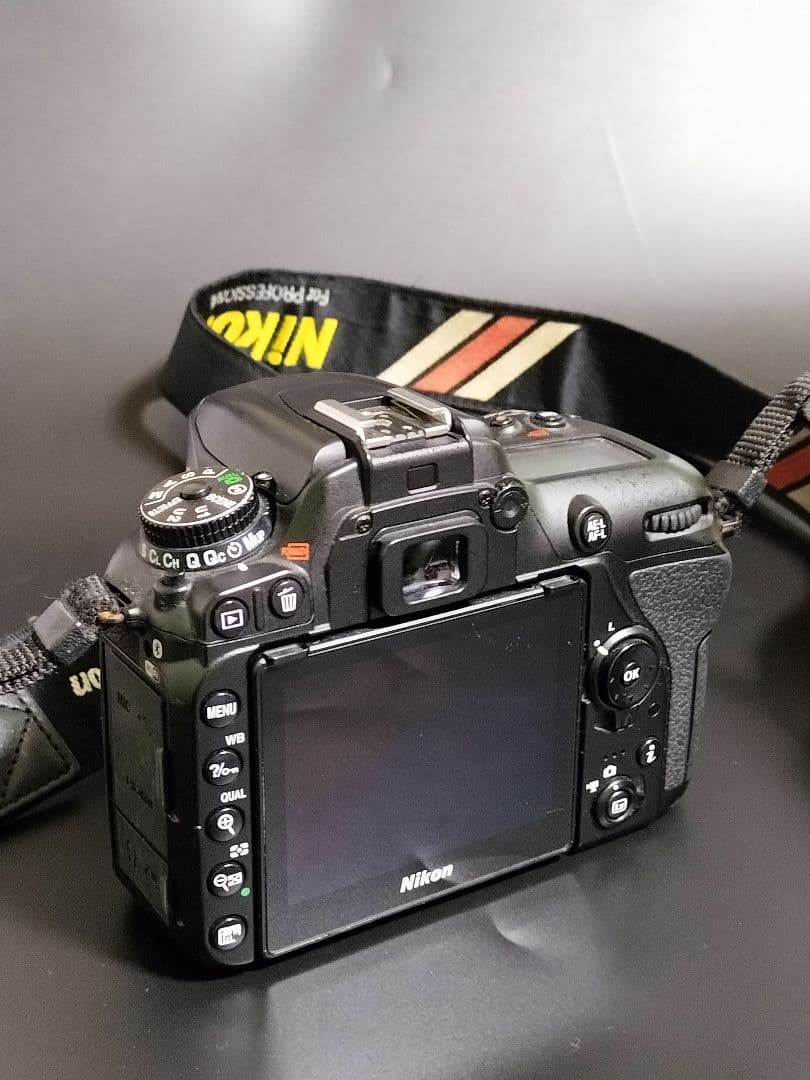 Nikon D7500 18-140 VR レンズキット　ジャンク