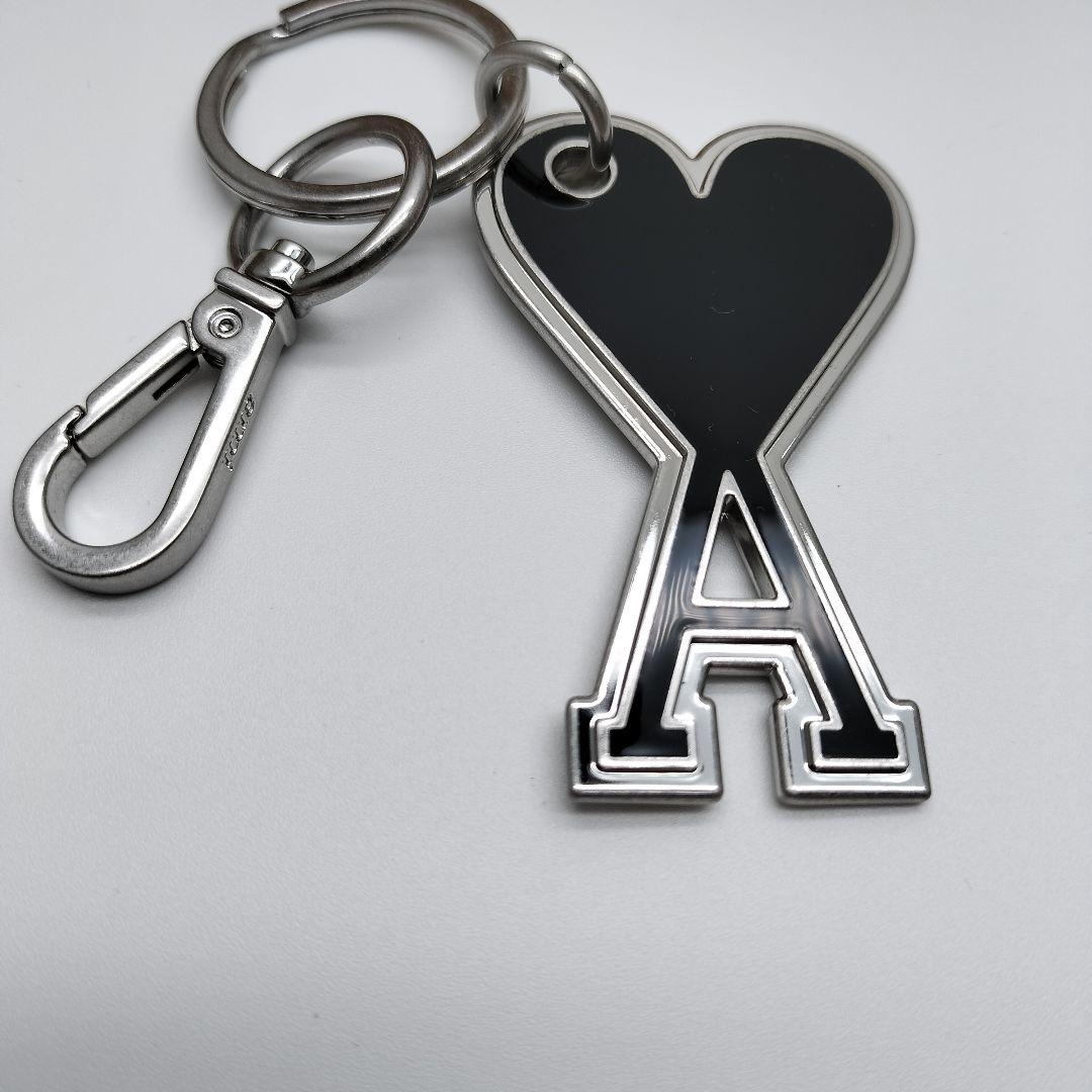 【新品未使用】AMI PARIS ロゴ キーホルダー キーリング