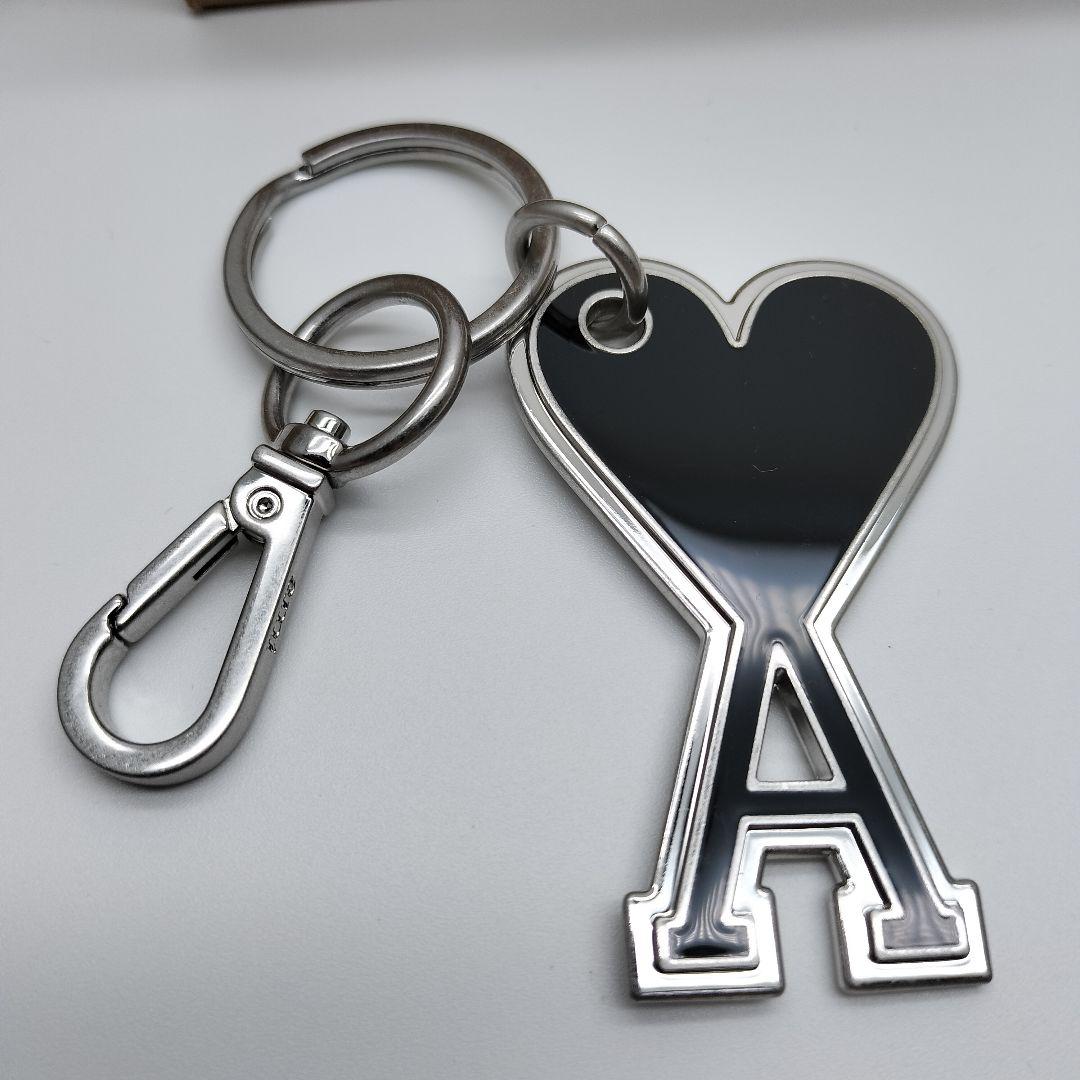 【新品未使用】AMI PARIS ロゴ キーホルダー キーリング