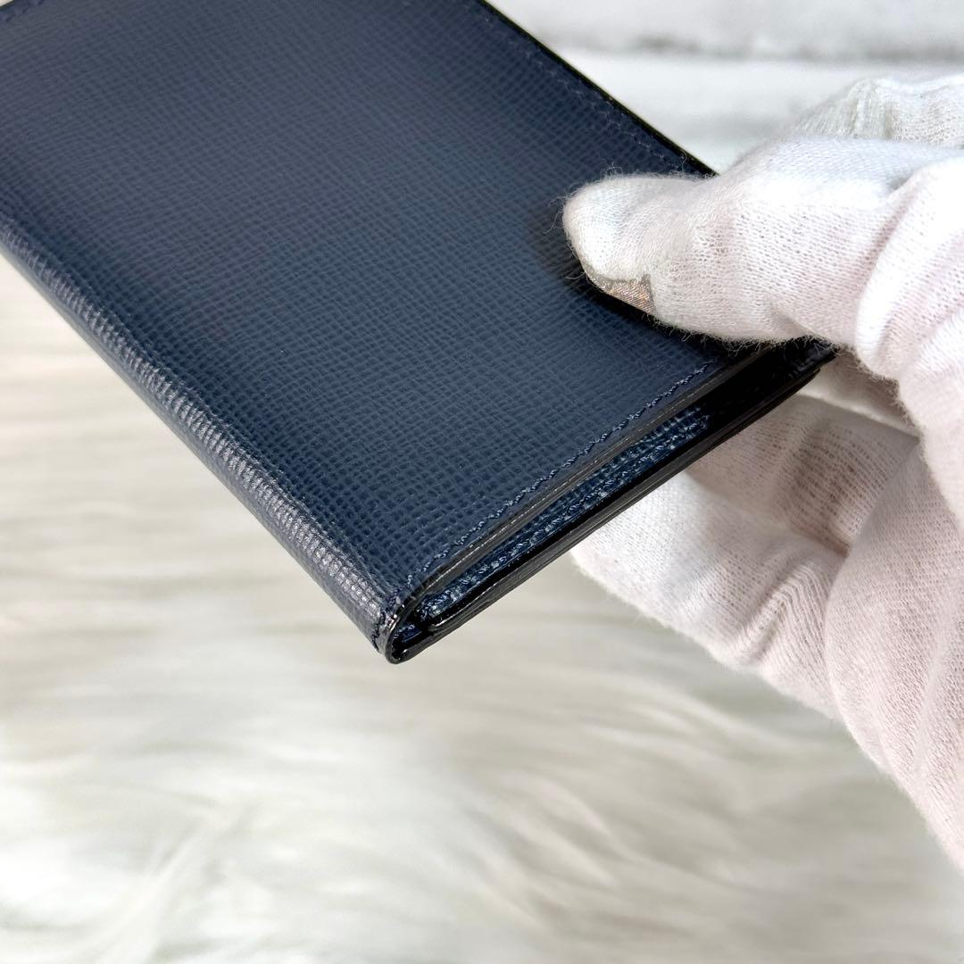 美品 ヴァレクストラ 名刺ケース カードケース ブラック レザー 名刺入れ 黒