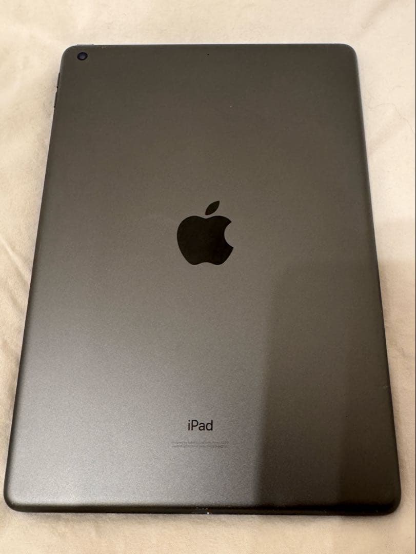 Apple iPad (第8世代) スペースグレー 本体