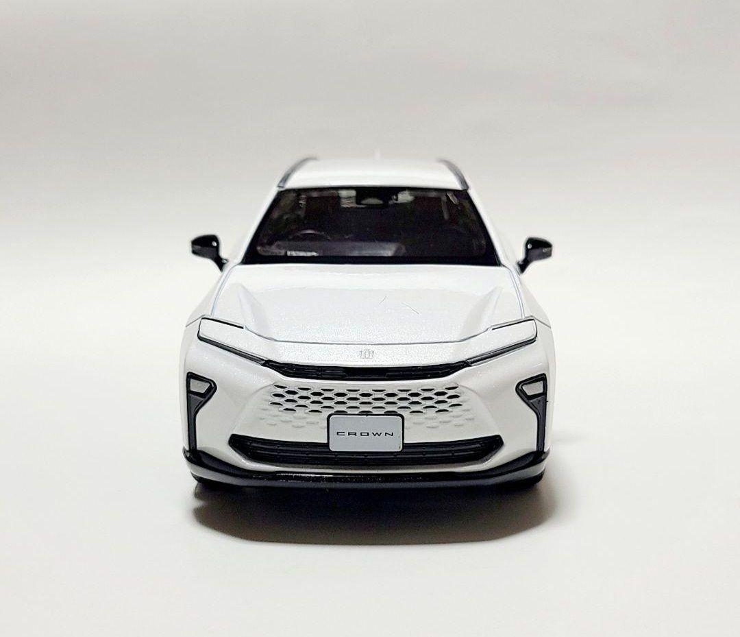 トヨタ クラウンエステート カラーサンプル