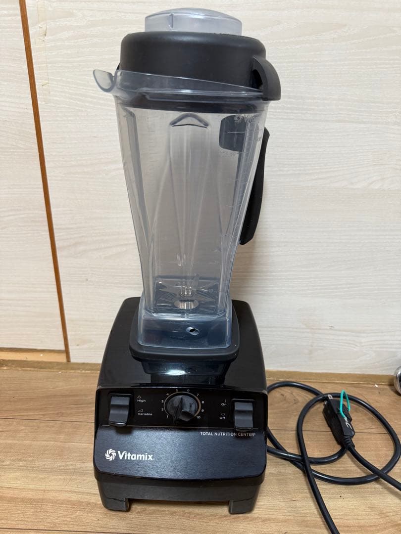 中古美品　Vitamix バイタミックス VM0111 ミキサー 2L