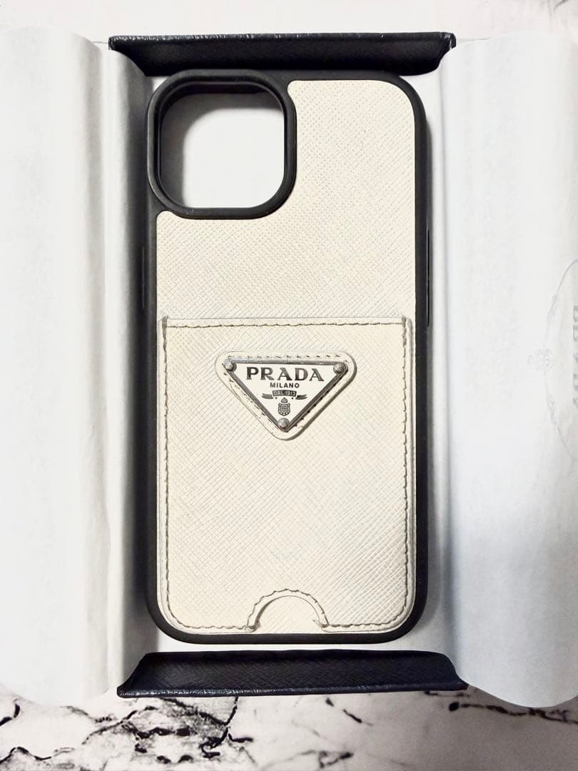 PRADA サフィアーノレザー iPhoneケース