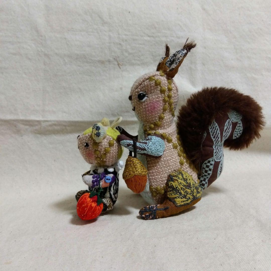 パクちゃん　森のくまちゃんチャーム&　リスちゃんミナペルホネン