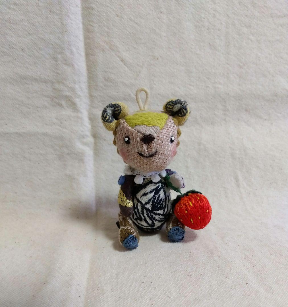 パクちゃん　森のくまちゃんチャーム&　リスちゃんミナペルホネン