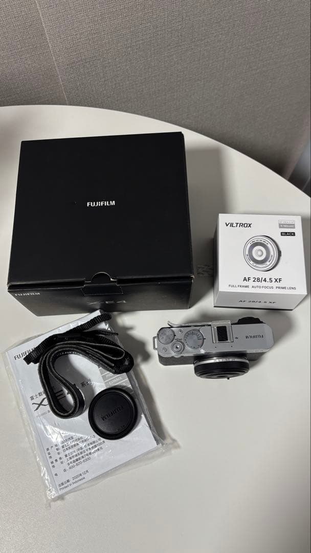 Fujifilm X-E4 【元箱あり・レンズサムレスト付き】