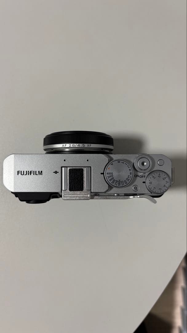 Fujifilm X-E4 【元箱あり・レンズサムレスト付き】