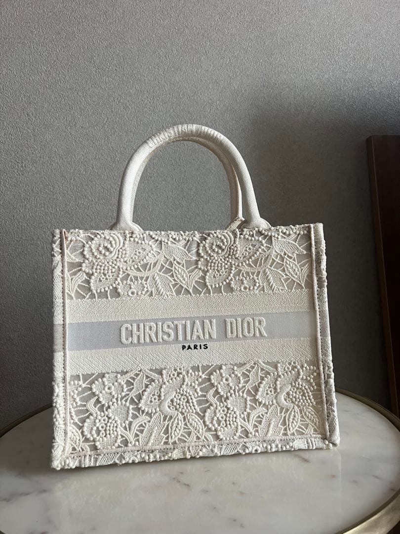 CHRISTIAN DIOR ホワイト ブックトート マクラメレース