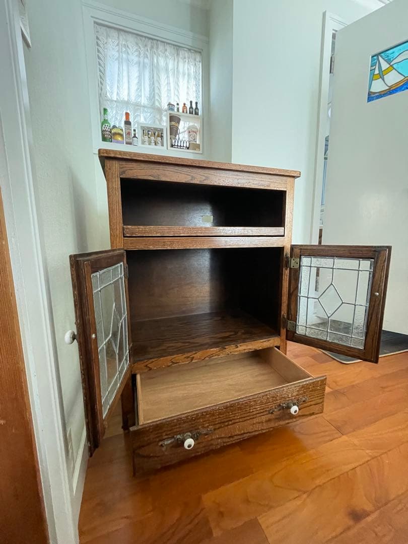 木製クラシックキャビネット 引き出し付き ステンドグラス