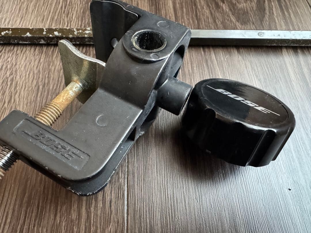 BOSE スピーカー 101MM2台(綺麗) 取付金具1ケ付(錆) 150w