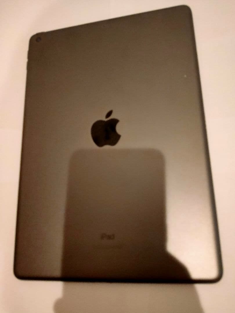 超美品 iPad 第7世代 32GB WiFiモデル スペースグレイ 本体のみ