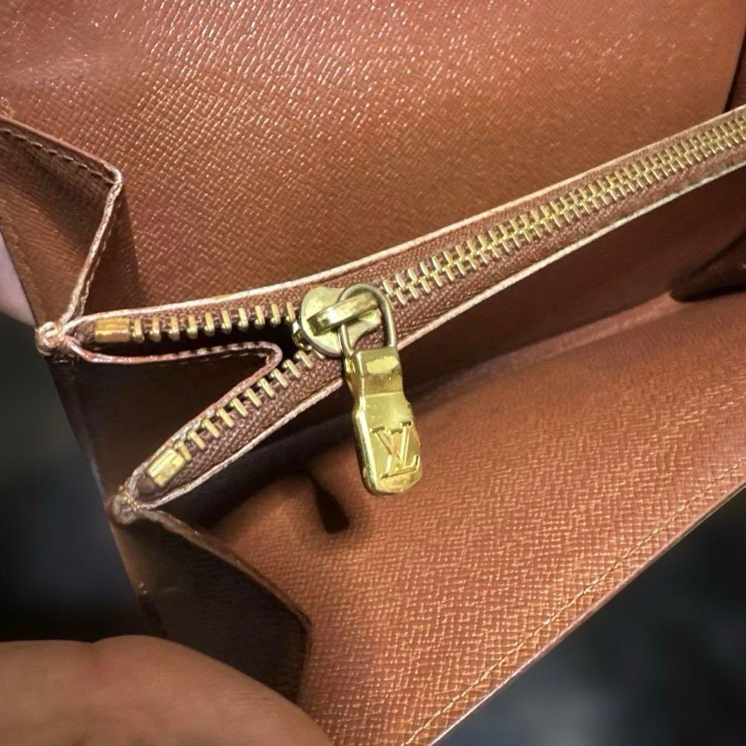 23☆良品☆カード2枚タイプ♪サラ長財布