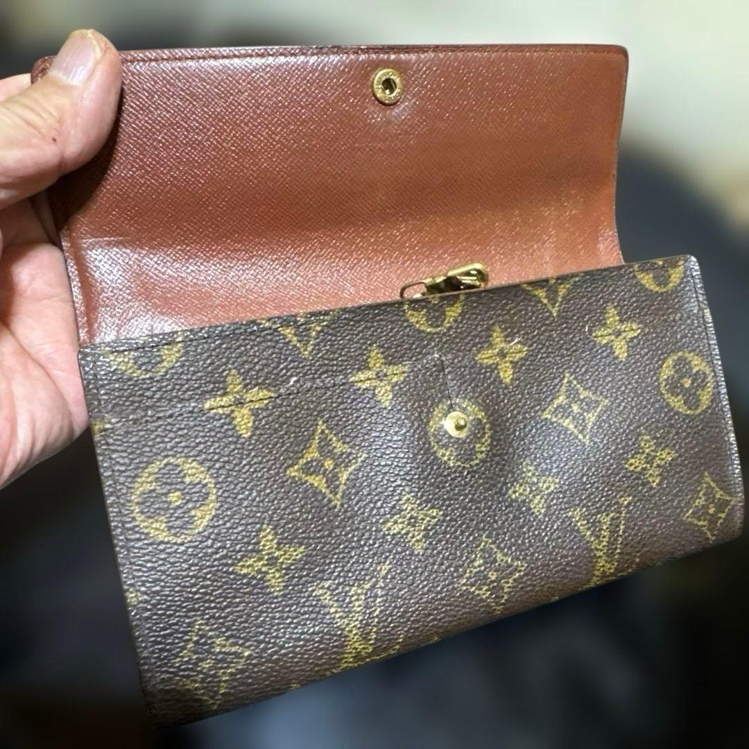 23☆良品☆カード2枚タイプ♪サラ長財布