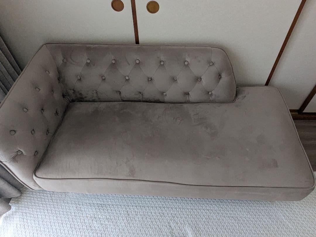 【匿名配送】ロウヤ ソファ　2人掛けカウチソファ ベルベット調グレー　LOWYA