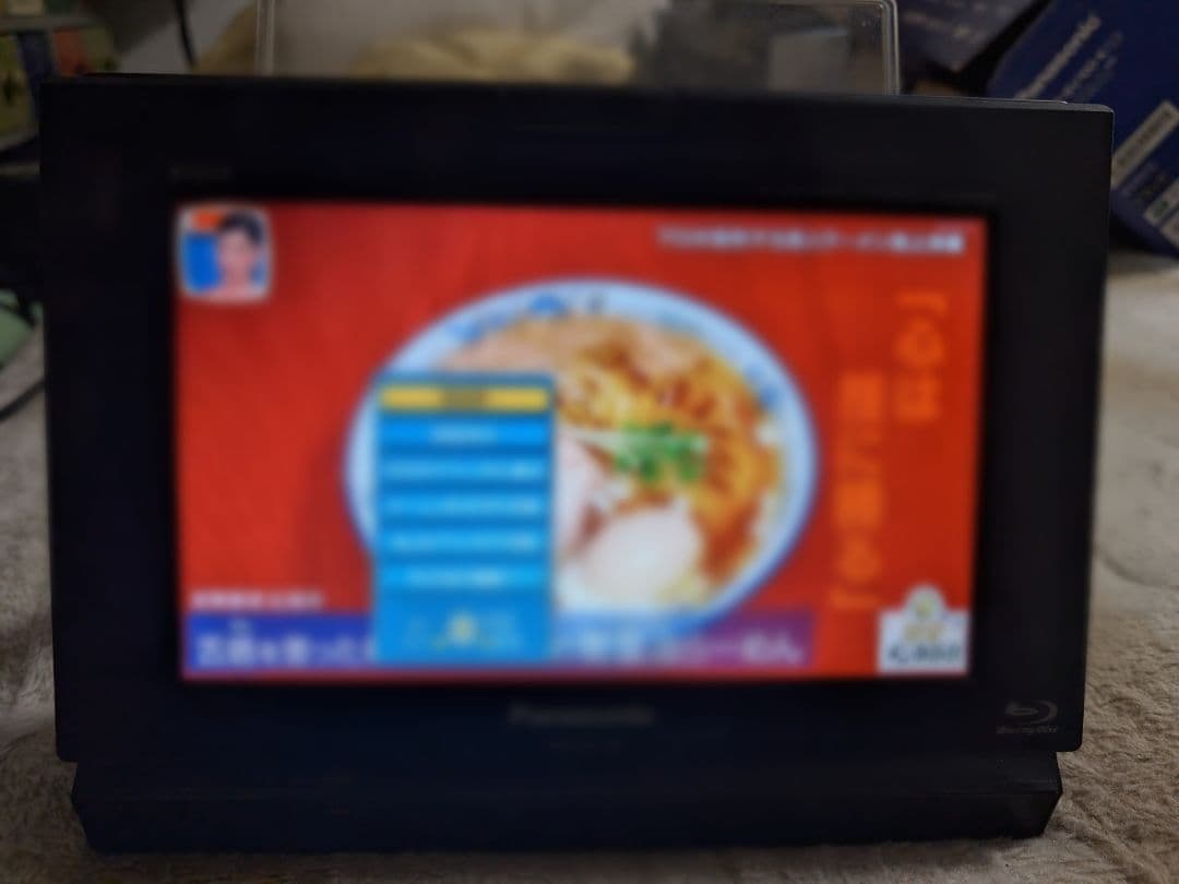 美品）Panasonic DMP-BV100-K ポータブルブルーレイプレーヤー