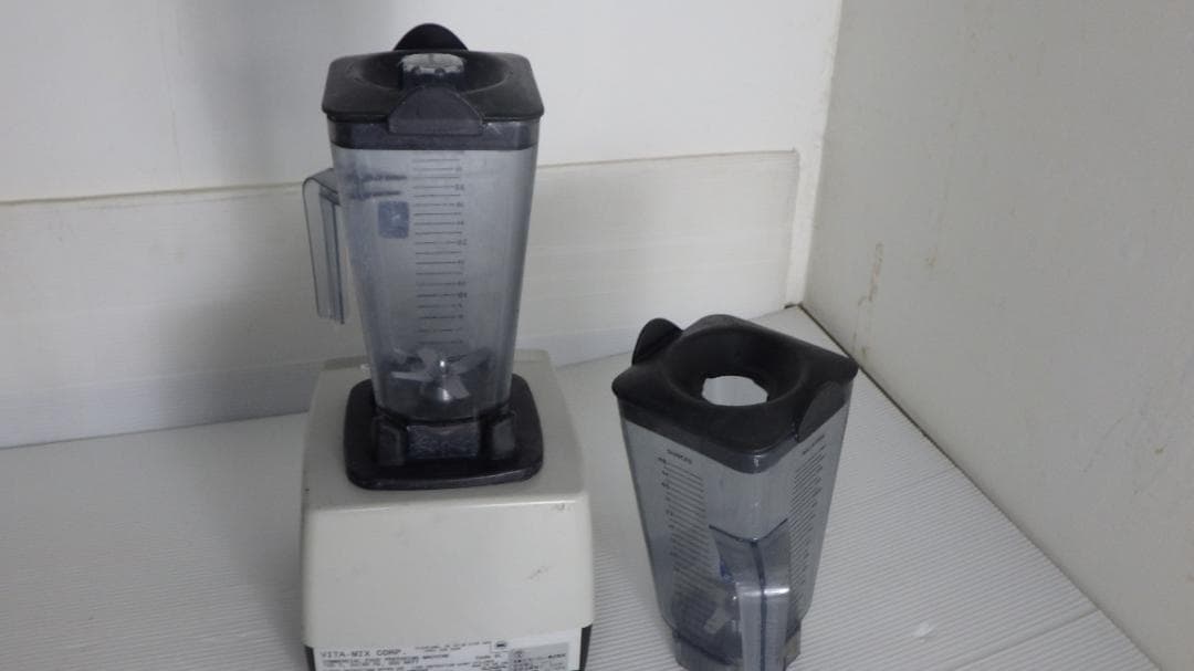 b*u様 VITA-MIX VM0110A バイタミックス　業務用強力ブレンダー