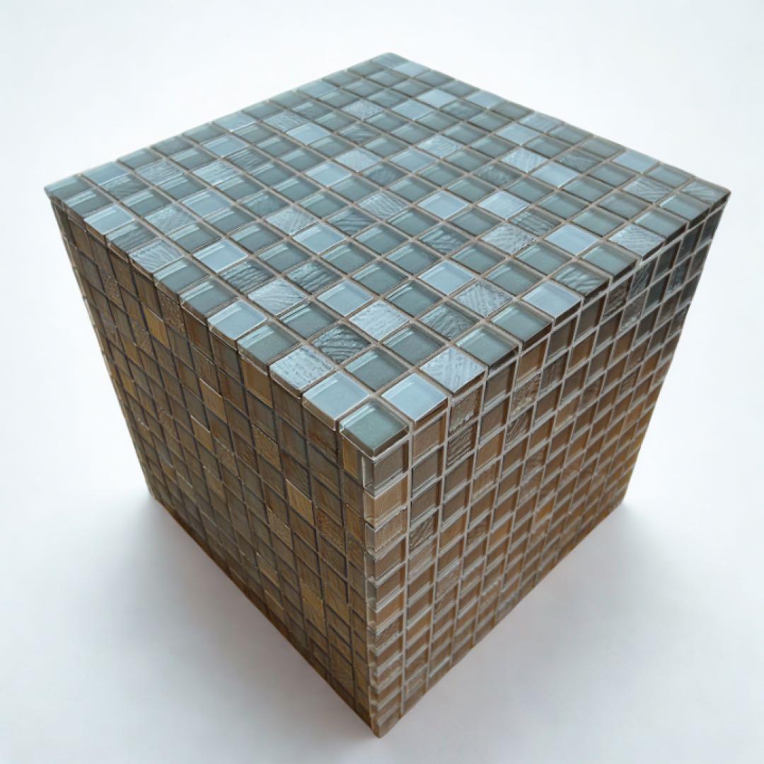 タイルキューブ　韓国インテリア　サイドテーブル ガラスモザイクタイル