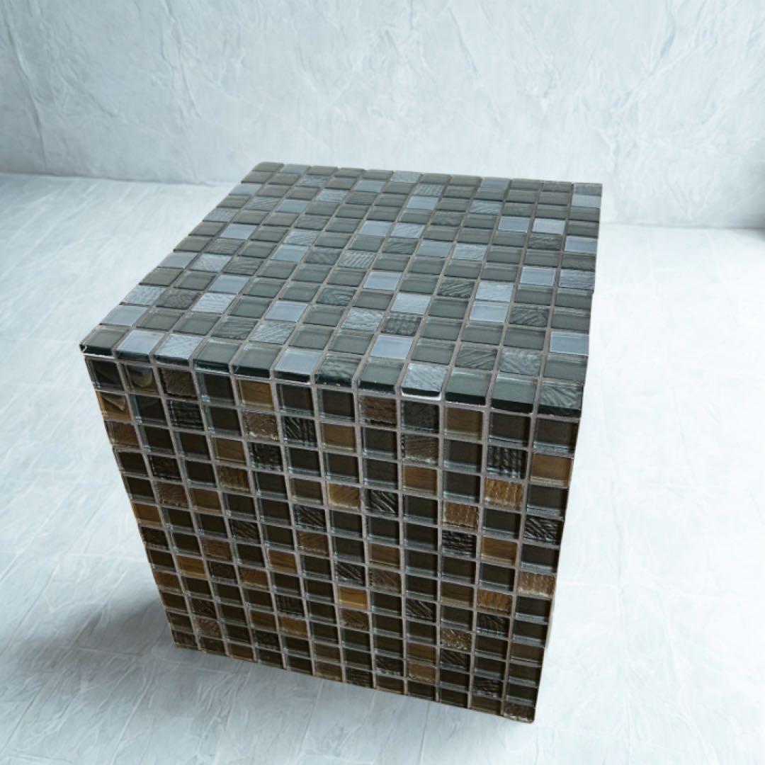 タイルキューブ　韓国インテリア　サイドテーブル ガラスモザイクタイル