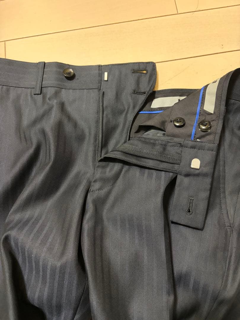 極美品。renoma。濃紺 ストライプ スーツ