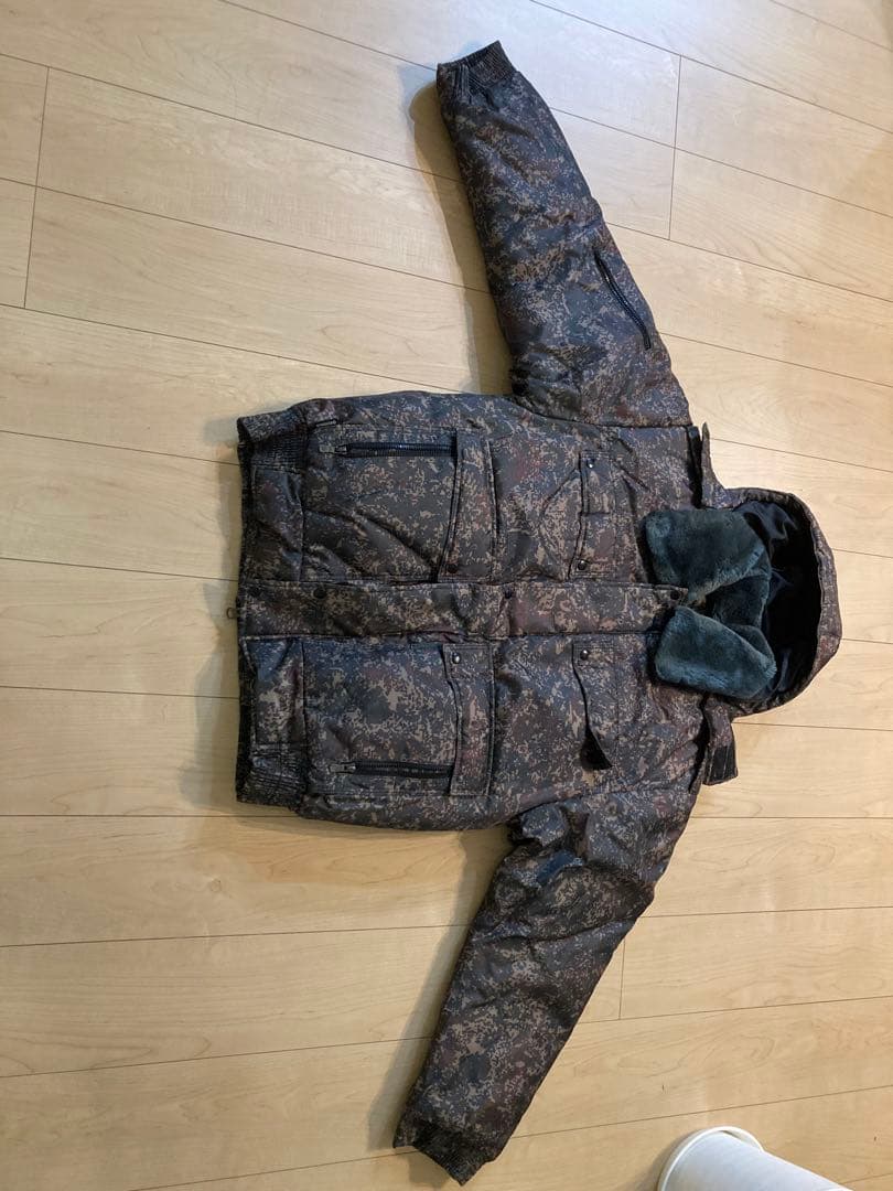ロシア軍？デジタルフローラ？　迷彩柄フード付きジャケット