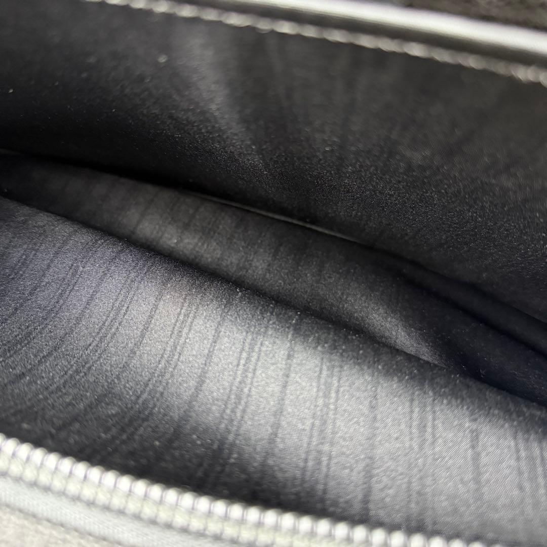 【完品】トゥミ アルファ ビジネス ショルダー エクスパンダブル 26141DH