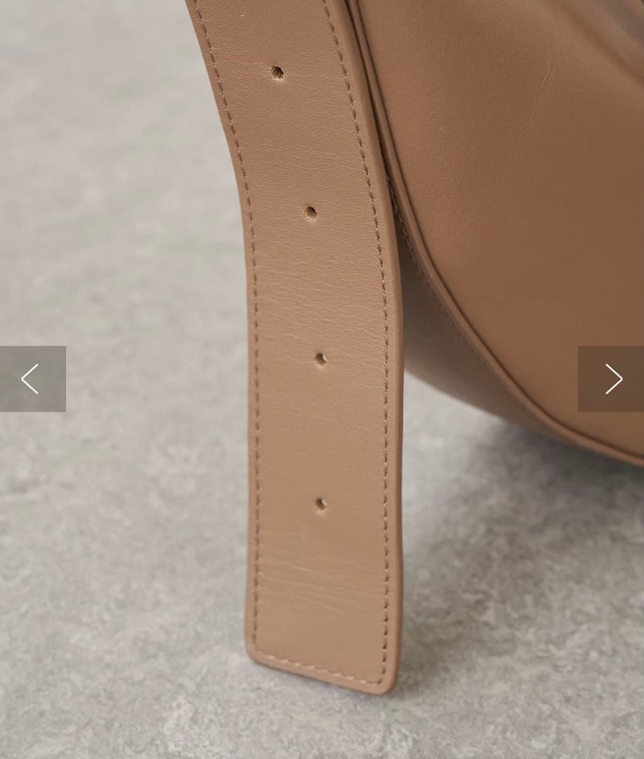 ウィムガゼット　 2.718 Sleekクロスボディ